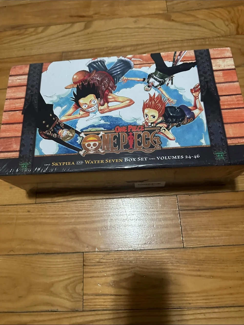 Onepiece Box Set with Blue, Red, Black and Brown Artwork